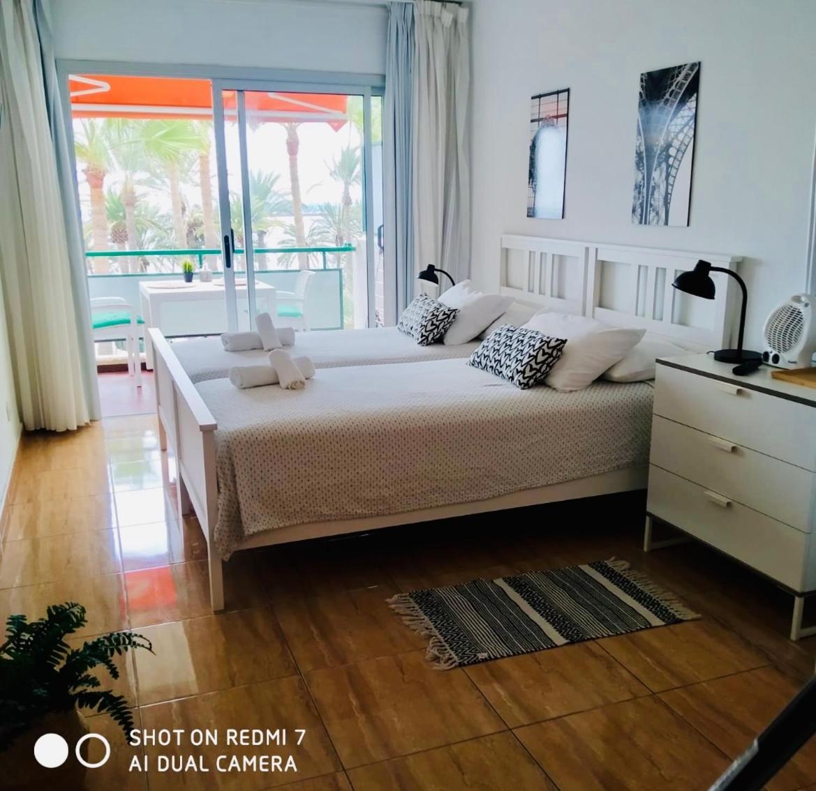 Comodoro Cristianos Beach Vivienda Vacacional Apartment Los Cristianos  Ngoại thất bức ảnh